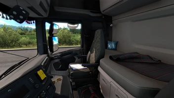 Euro Truck Simulator 2 - Cabin Accessories screenshot